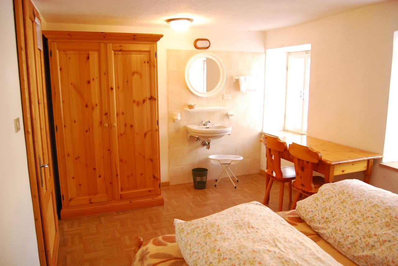 Rifugio Gardeccia Hutte Hotel ปอซซาดิฟัซซา ห้อง รูปภาพ