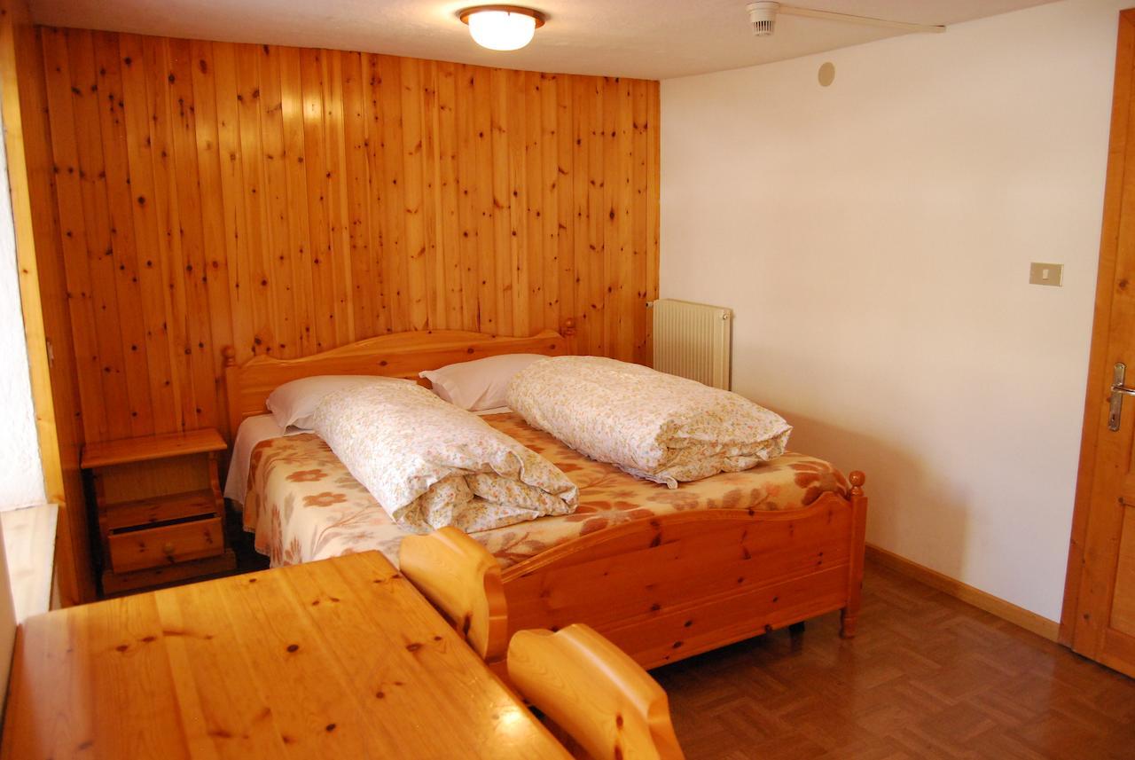Rifugio Gardeccia Hutte Hotel ปอซซาดิฟัซซา ห้อง รูปภาพ