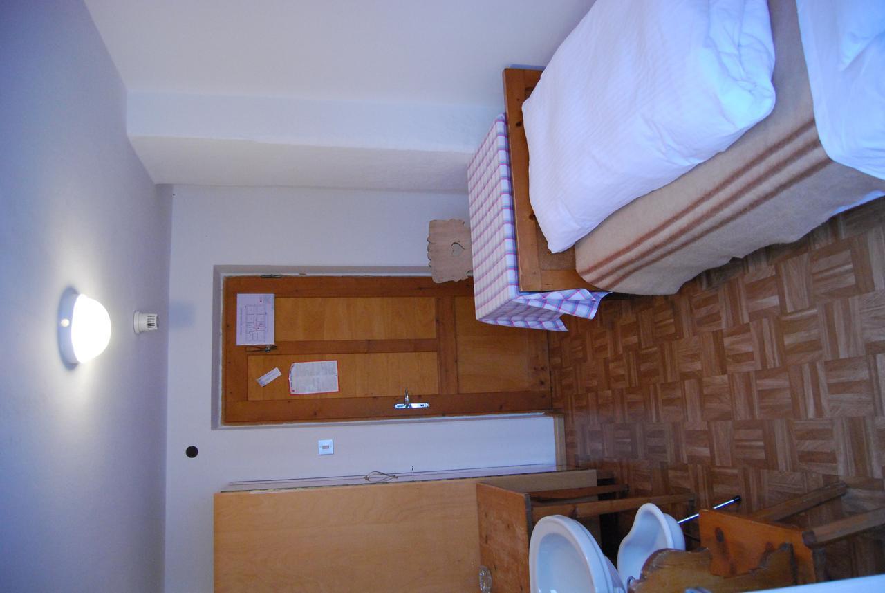 Rifugio Gardeccia Hutte Hotel ปอซซาดิฟัซซา ห้อง รูปภาพ